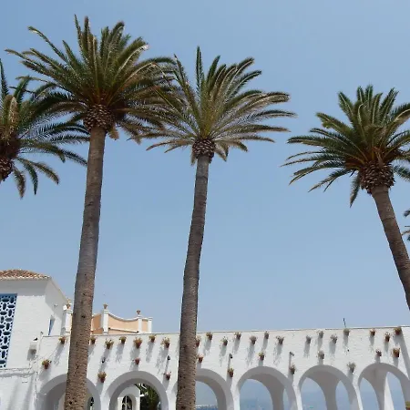 Viva Espana Couette-café 3*